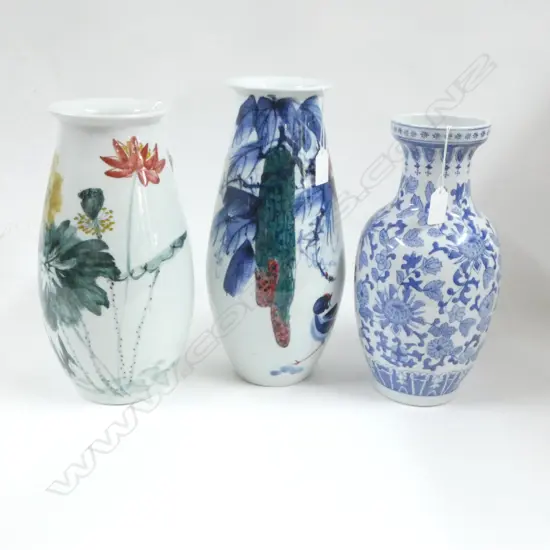 THREE ORIENTAL VASES; LARGEST H.330mm
