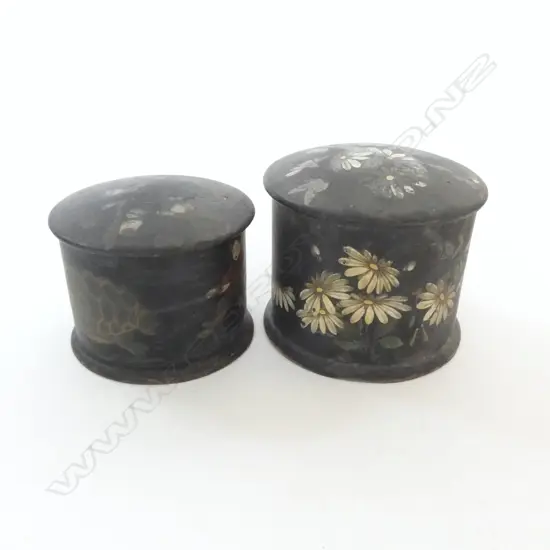 2 OLD PAPER MACHE CHINOISERIE TREENS; SMALLEST H.60 Dia.70mm