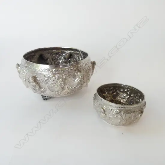 2 THAI SILVER BOWLS, 170mm dia, 328 + 67grms