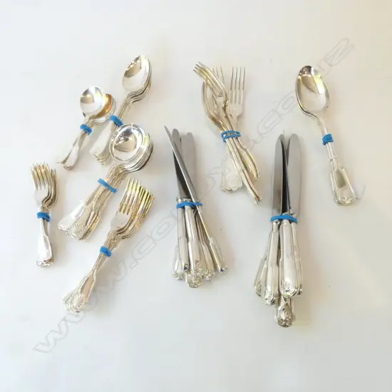 50 PCE 6 PLACE WALKER & HALL SILVER PLATE CUTLERY SET; FIDDLE THREAD & SHELL PAT.