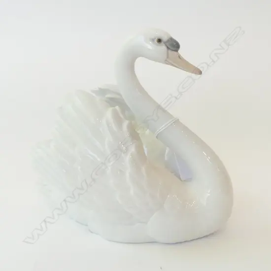 LLADRO SWAN #5231 H.175mm