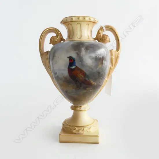 ROYAL WORCESTER 1906 PHEASANT HAND PAINTED URN signed by Jas Stinton H.148mm