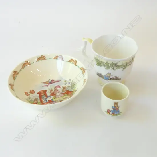 3 PCES ROYAL DOULTON; 2 'BUNNYKINS' & SPRING BEAKER 