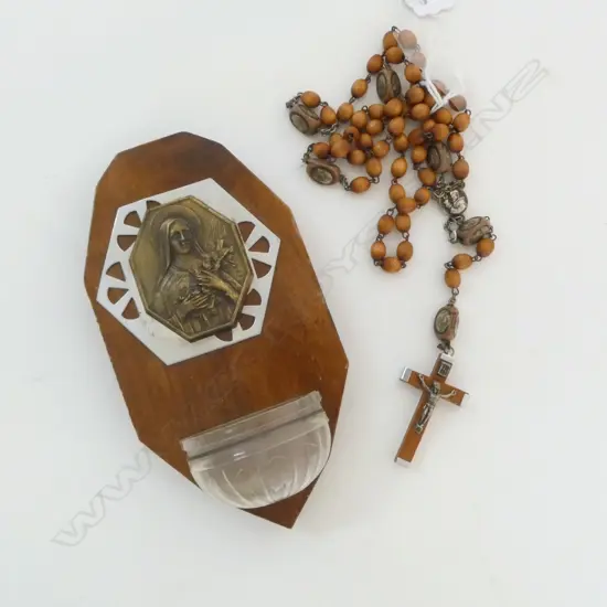 MADONNA FONT SIGNED 'T.PARVILLERS' & ROSARY BEAD L.525mm