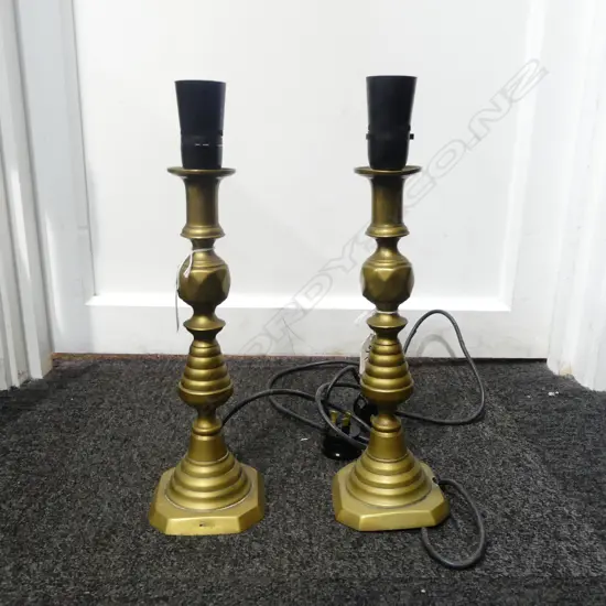 2 BRASS TABLE LAMPS H.370mm