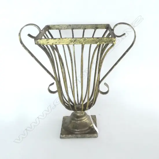GOLD METAL URN H.405mm