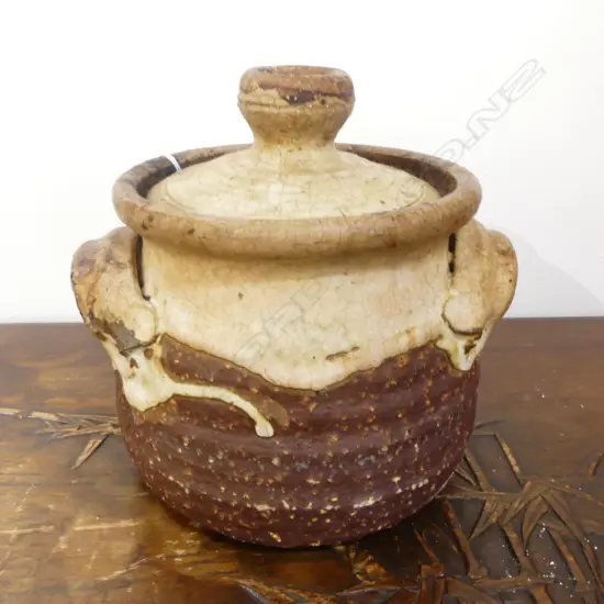LAWRENCE EWING POTTERY LIDDED STORAGE JAR H.180mm