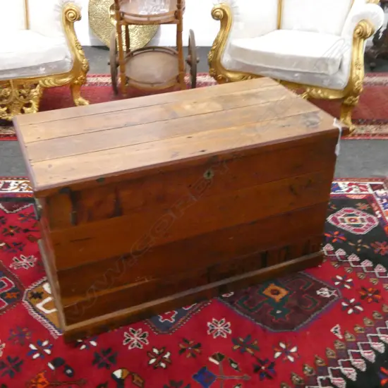 VINTAGE WOODEN TRUNK 990x510x580mm