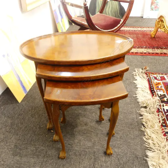 3 OVAL NESTING TABLES W.590mm