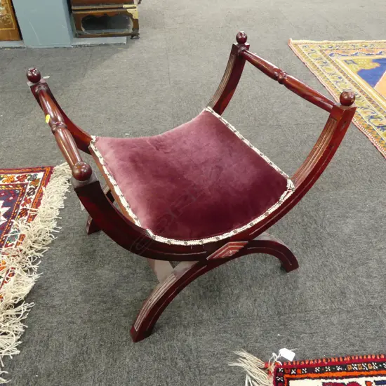 X STOOL w. VELVET SEAT W.640mm