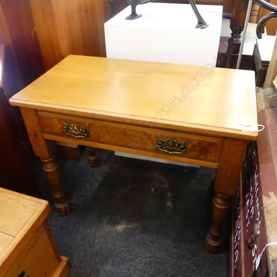 SIDE TABLE w. DRAWER 815x445x635mm