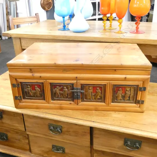 ORIENTAL WOODEN CHEST 775x490x295mm