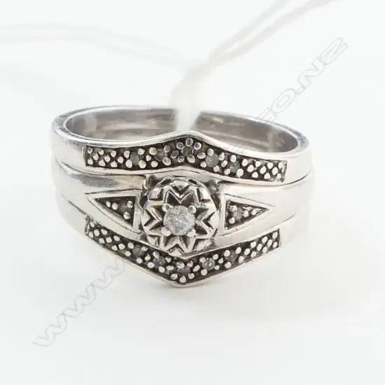 STG SILVER & DIAMOND THREE PIECE RING SET 5.6grms SIZE P