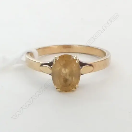 vintage 9ct YELLOW GOLD & CITRINE  DRESS RING 2.63gms SIZE P 1/2
