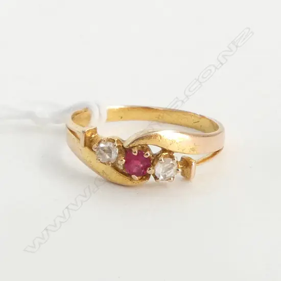 18CT GOLD RED STONE & 2 DIAMOND ESTATE RING 2.3gms old mine cut diamonds A/F to red stone size M