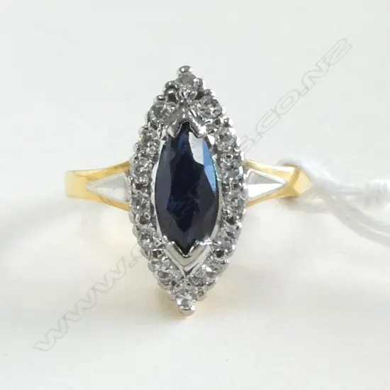 18ct GOLD MARQUISE SAPPHIRE & DIAMOND RING 5gms SIZE N