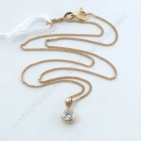 9ct CZ SET PENDANT on 9ct CHAIN, 42cm, 2.8gm