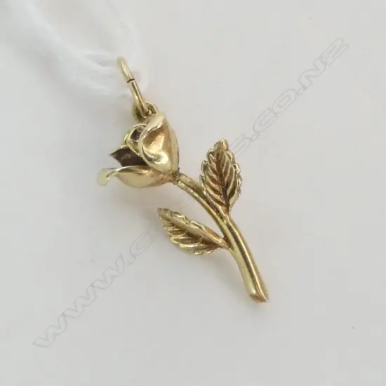 14ct YELLOW GOLD ROSE PENDANT 1.6gms
