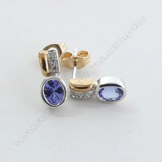 9ct SET TANZANITE & DIAMOND EARRINGS, 2.1gm