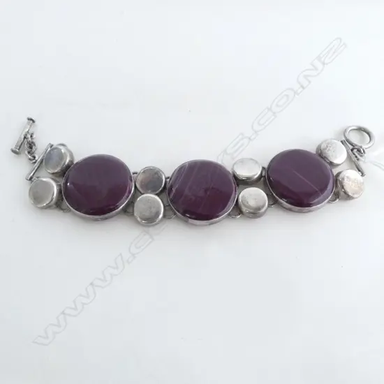 CHUNKY STYLISH SILVER & BURGANDY BANDED AGATE BRACELET