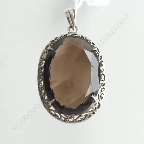 SILVER & LG SMOKEY CUT PENDANT, L.50mm