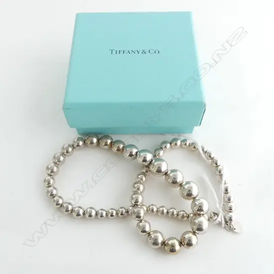TIFFANY SILVER GRADUATING BEAD NECKLACE in ORIGINAL BOX, L.41cm