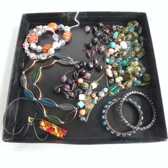 5 ASST. GLASS BEADED NECKLACES & 4 BRACELETS ALL GOOD CONDITION 