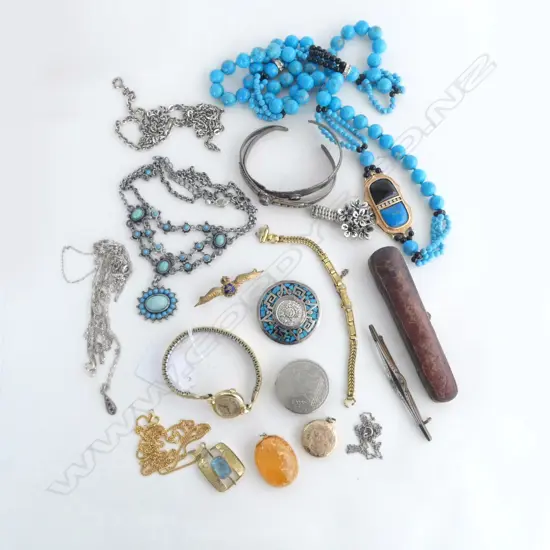 ASST. JEWELLERY: some silver most plated