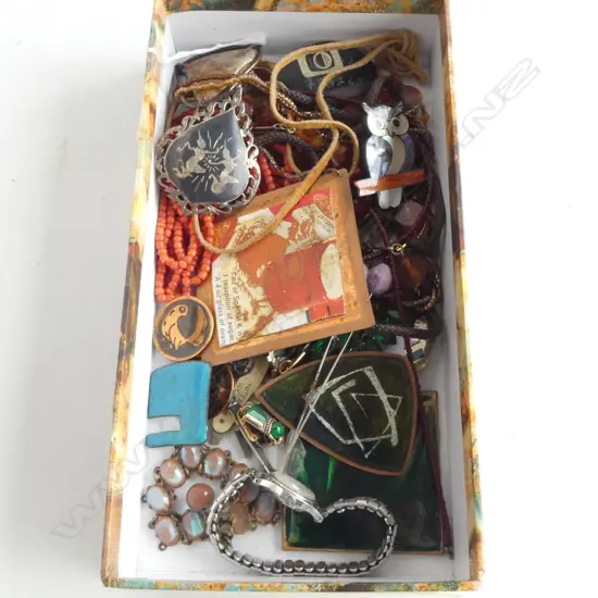 ASST. COSTUME JEWELLERY INCLDS; BROOCHES, EARRINGS & NECKLACES (1 CORAL) PLUS WATCH