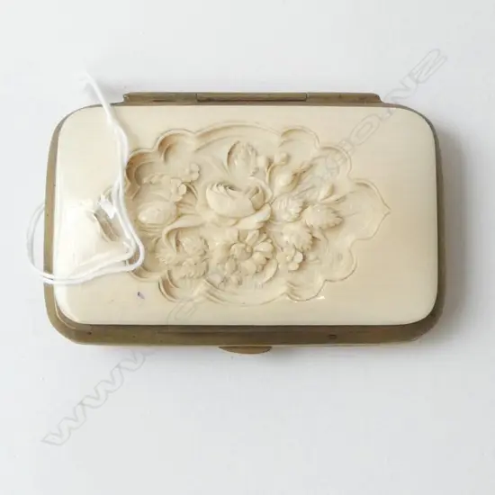 c1900 CARVED IVORY TOPPED & GILT PURSE fitted interior 