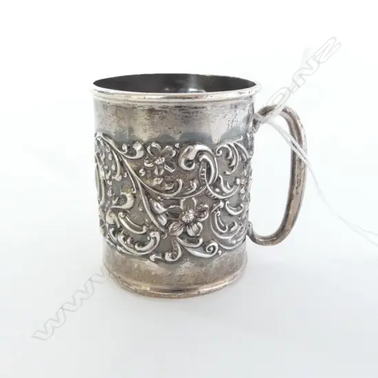 EDWARDIAN Birmingham 1905 SILVER EMBOSSED CHRISTENING MUG 38.9 gms