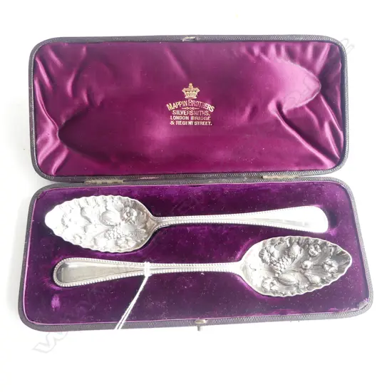 BOXED PR ORNATE MAPPIN BROTHERS SILVER PLATED SPOONS