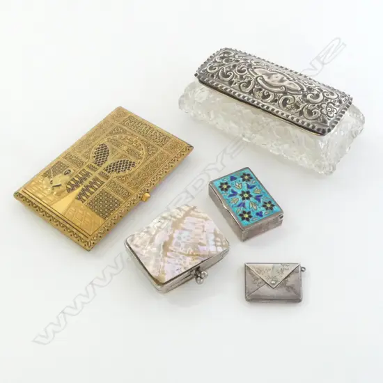 5 SMALL COLLECTABLES: silver envelope stamp holder + enamelled box + mini purse + gilt cigarette case + vanity box a.f