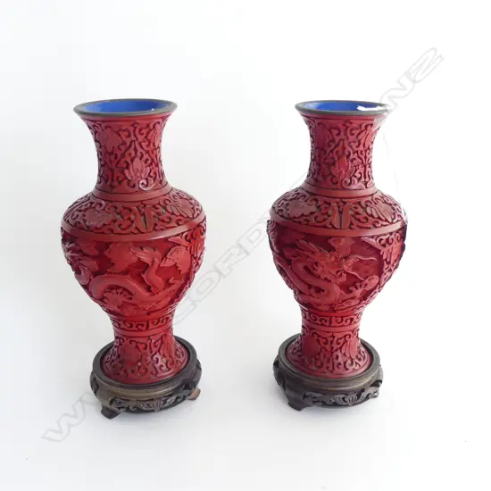 PR CINNABAR VASES H.230mm