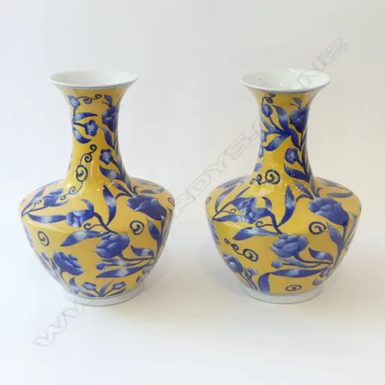 PR ORIENTAL YELLOW VASES H.350mm