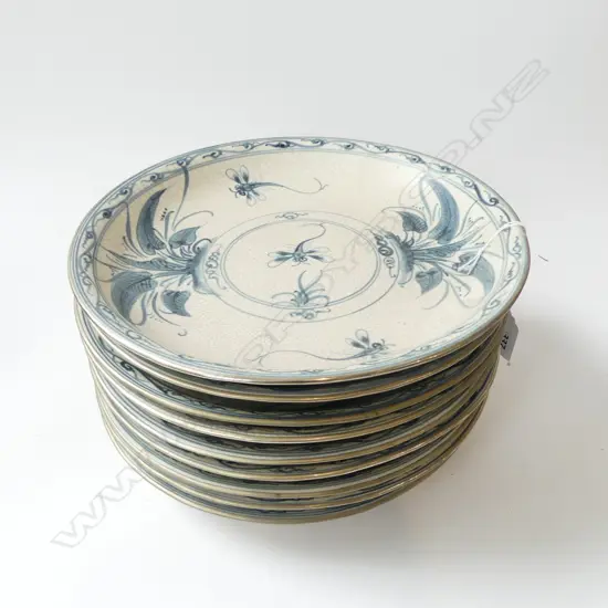 10 MODERN B/W DINNER PLATES, VIETNAM 270mm dia...