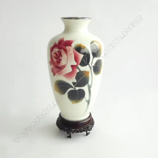 VINTAGE JAPANESE ROSE VASE ON STAND, H.190MM