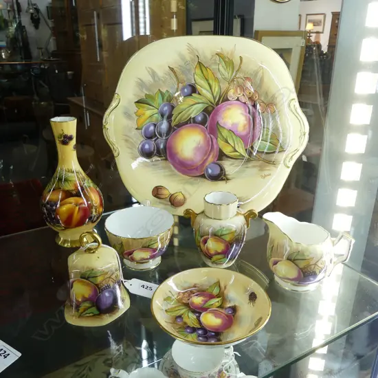 7 PCES AYNSLEY ORCHARD GOLD; 2 VASES H.155mm, PLATE W.265mm ETC