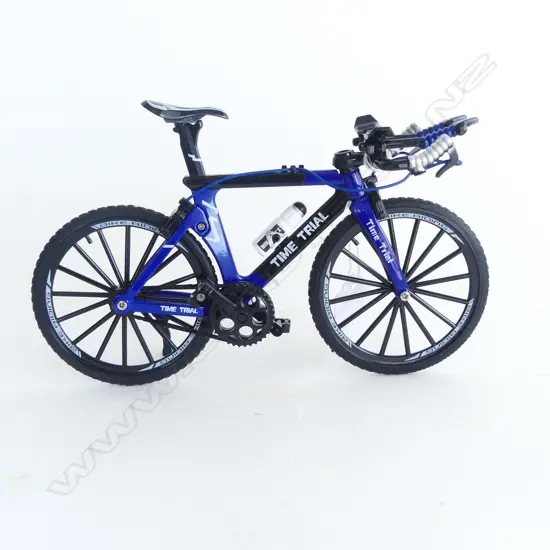 1/8 SCALE MODEL TOUR de FRANCE 2023 BICYCLE