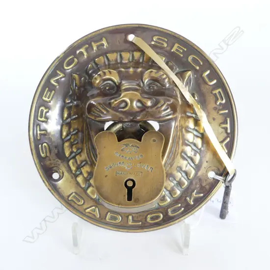 VINTAGE PADLOCK & PLAQUE 140mm dia