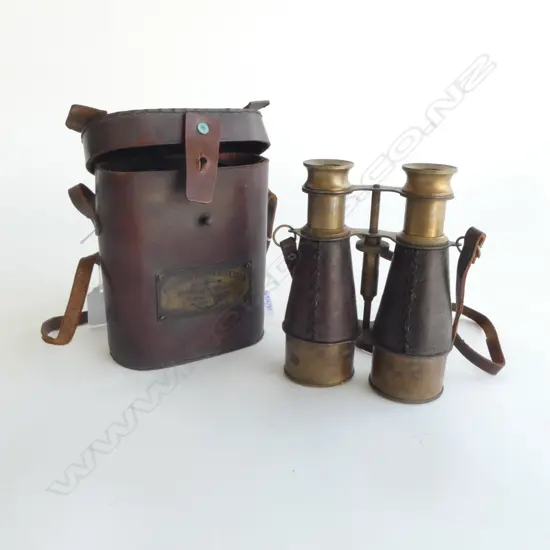 WW1 VINTAGE CASED BRASS BINOCULARS L150MM