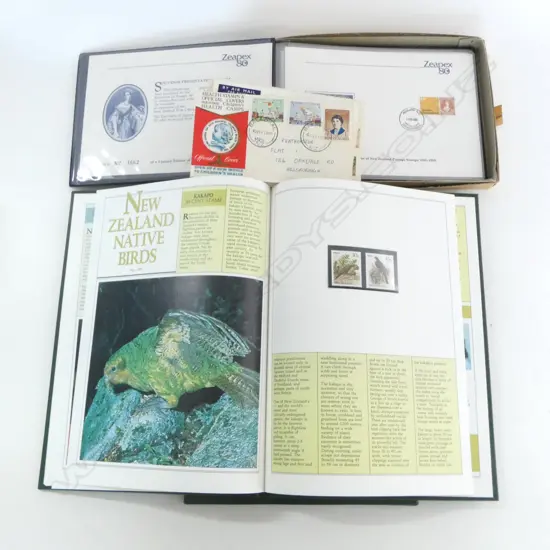 THE NEW ZEALAND STAMP COLLECTION 1986, ZEAPEX80 125TH ANNIVERSARY OF N.Z. POSTAGE STAMPS ALBUM & ASST. STAMPED ENVELOPES