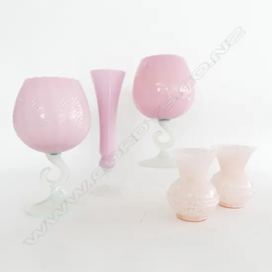 5 PCES PINK GLASS; 2 PRS + 1 H.300mm