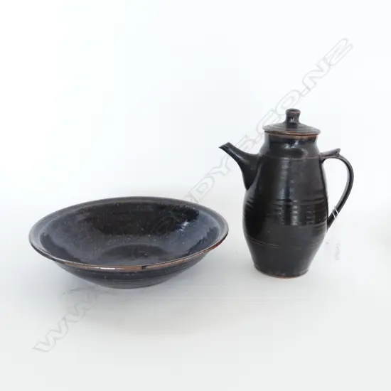 CARRICK OLIVER COFFEE POT H.250mm & BOWL, 305mm dia