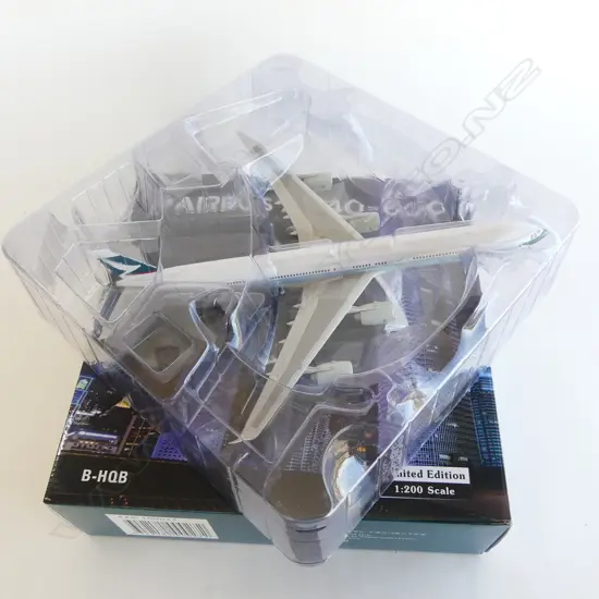 BOXED AIRBUS A340-600 MODEL