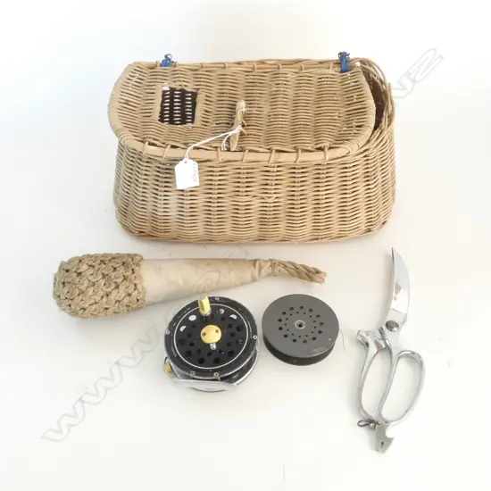 VINTAGE CANE FISHING CREEL L350 CANVAS COSH SCISSORS & FRESH WATER REEL