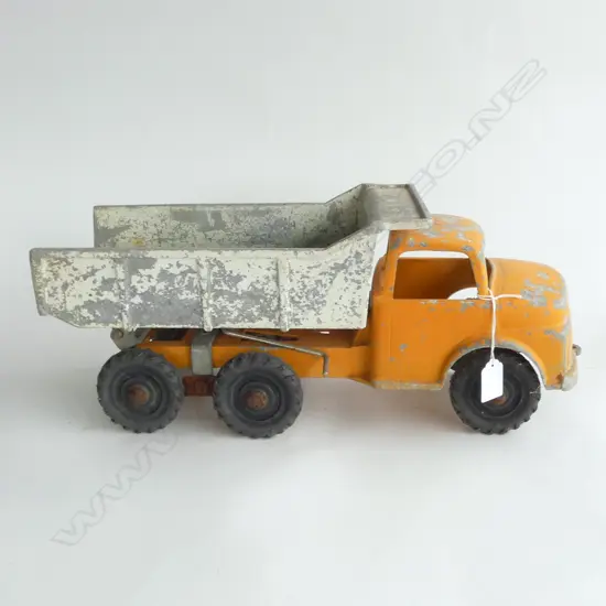 FUN-HO GIANT TIP TRUCK #702 L.470mm