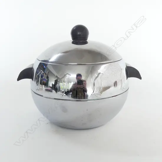 WEST BEND PENGUIN HOT & COLD SERVER H.210mm