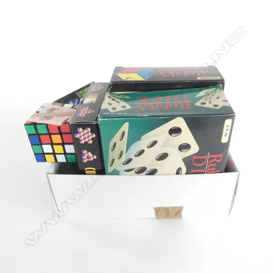 6 PUZZLES Incl. RUBIK'S