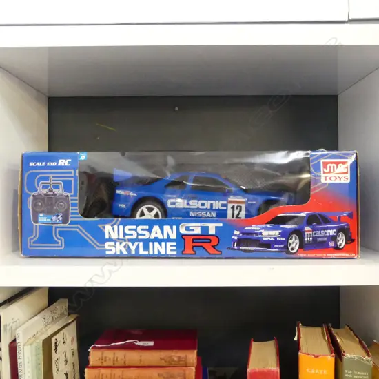 BOXED NISSAN SKYLINE GTR 1:10 RC TOY